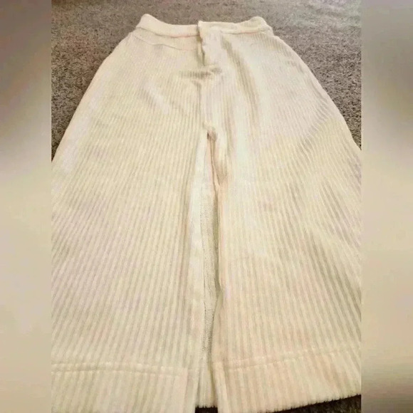 Free People White/ Cream Roxy Ribbed Midi Skirt w/ Front Slit, Size Medium - Picture 6 of 10